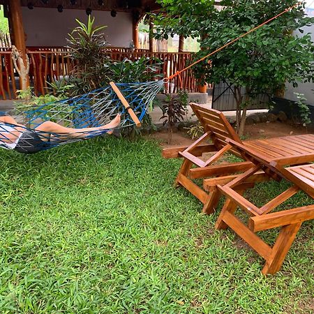 Vibushan Guest House Nilaveli Ngoại thất bức ảnh