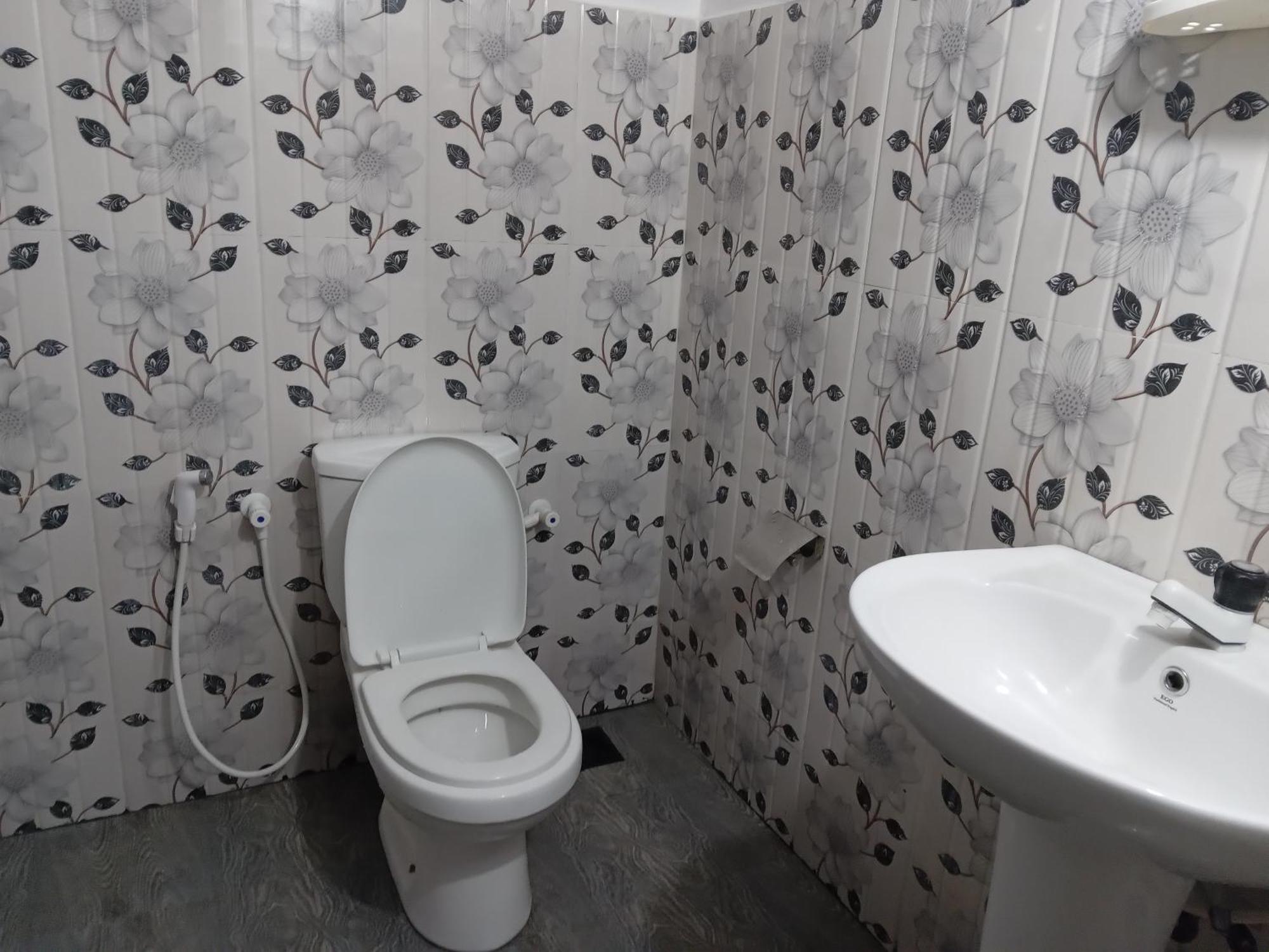 Vibushan Guest House Nilaveli Ngoại thất bức ảnh