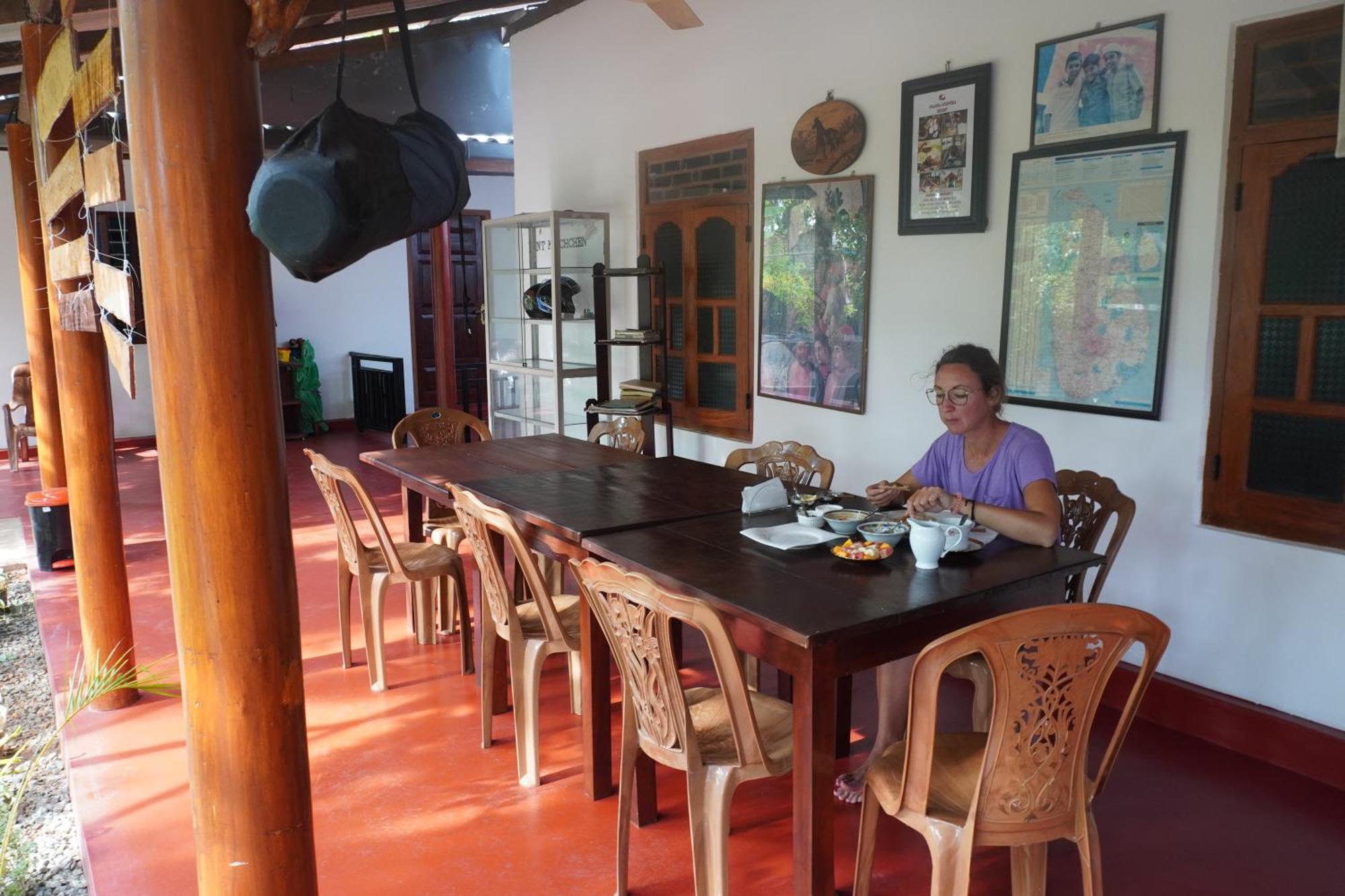 Vibushan Guest House Nilaveli Ngoại thất bức ảnh